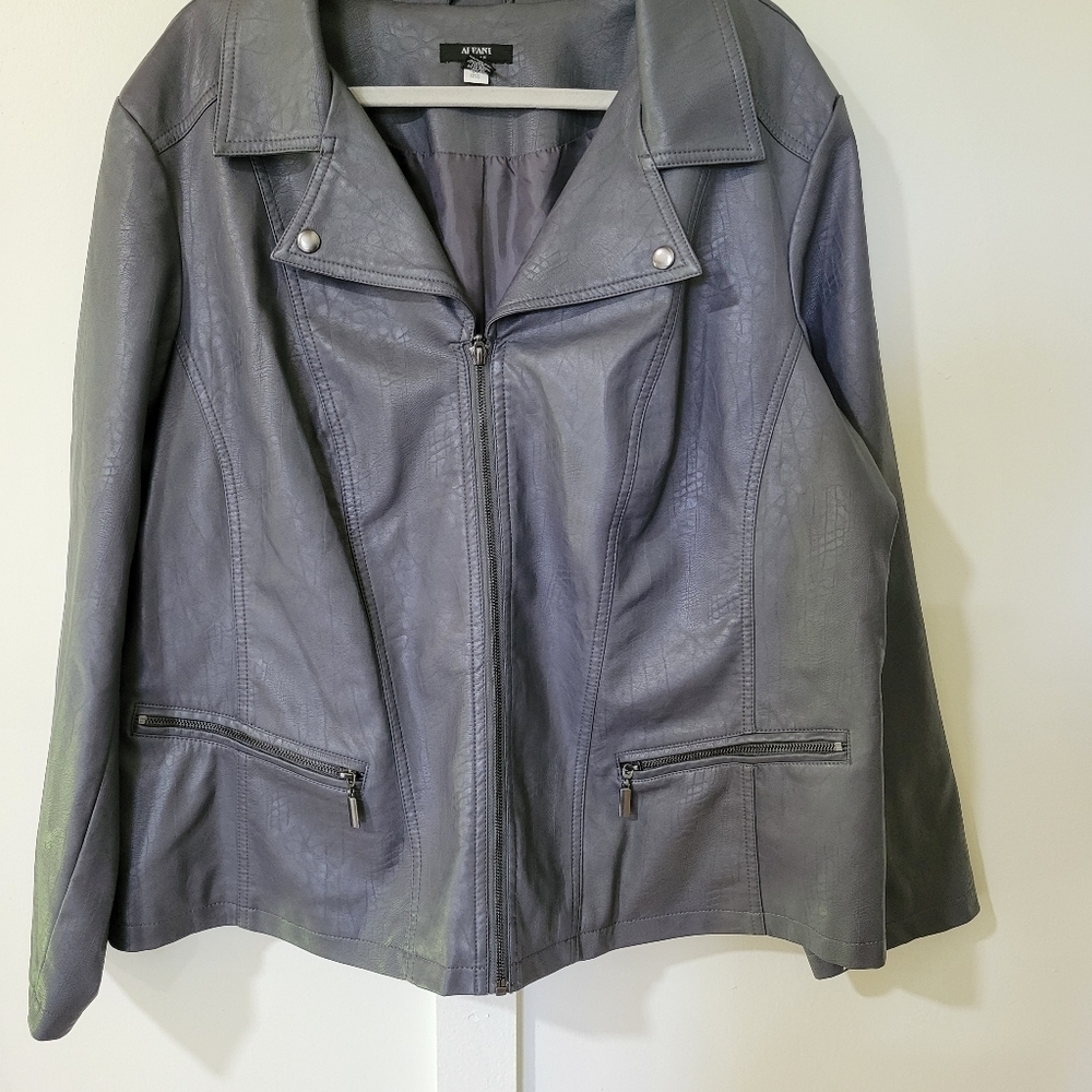 Alfani Gray Leather Jacket with Collared Neckline and Relaxed Fit - Picture 4 of 13